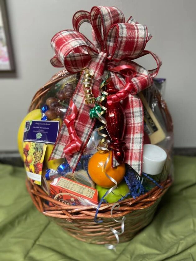 Vintage Fruit & Gourmet Basket