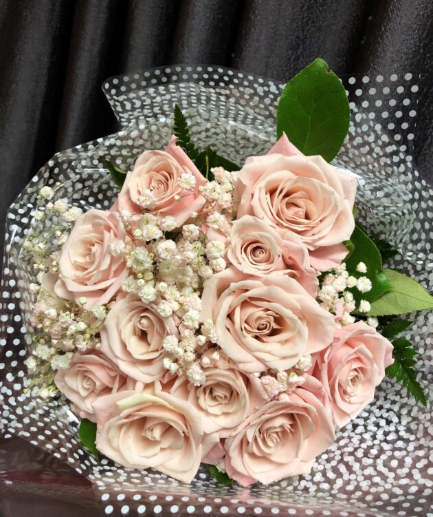 Blushing Beauty Cut Bouquet 12 Roses & Babies Breath