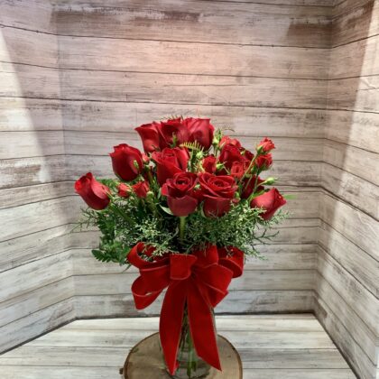 Holiday Romance Dozen Rose